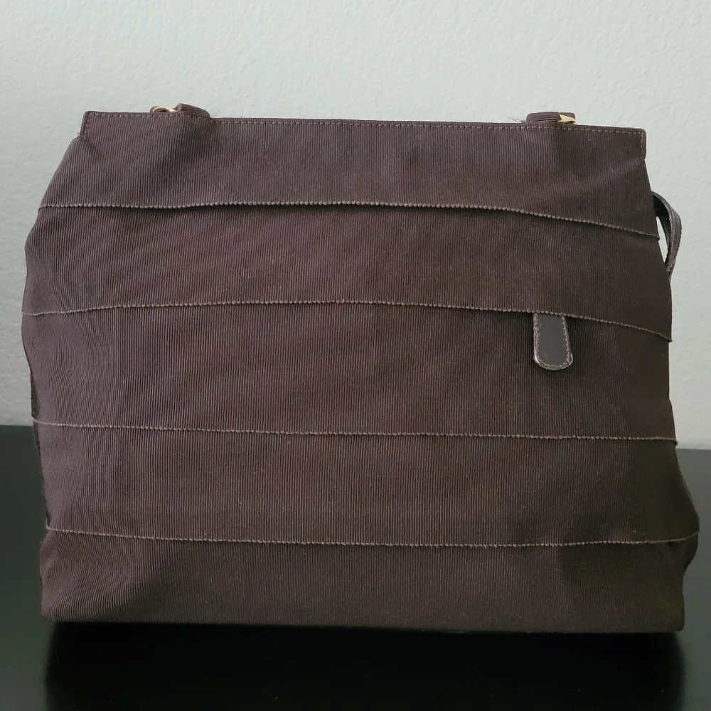 Salvatore Ferragamo Vintage Gancini Vara Chain Shoulder Bag - Picture 4 of 14